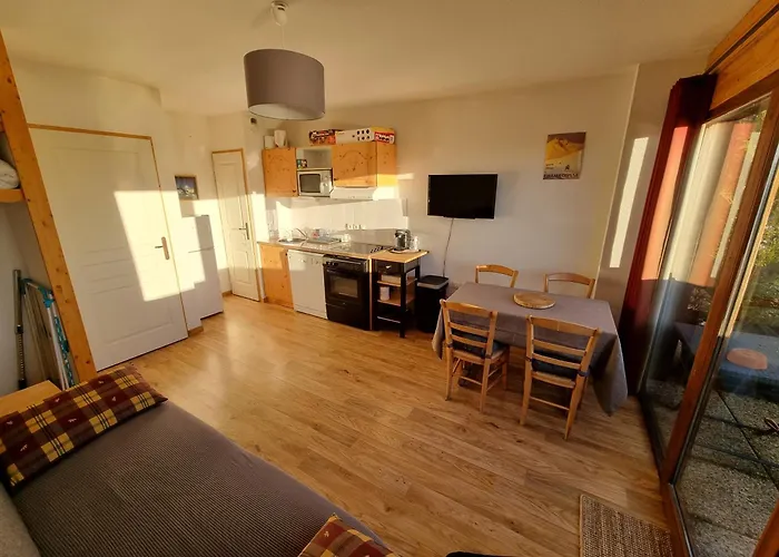 Appartement 4 Personnes 32M2 Au Pied Des Pistes- Wifi- Balcon Sud- Chamrousse 1650